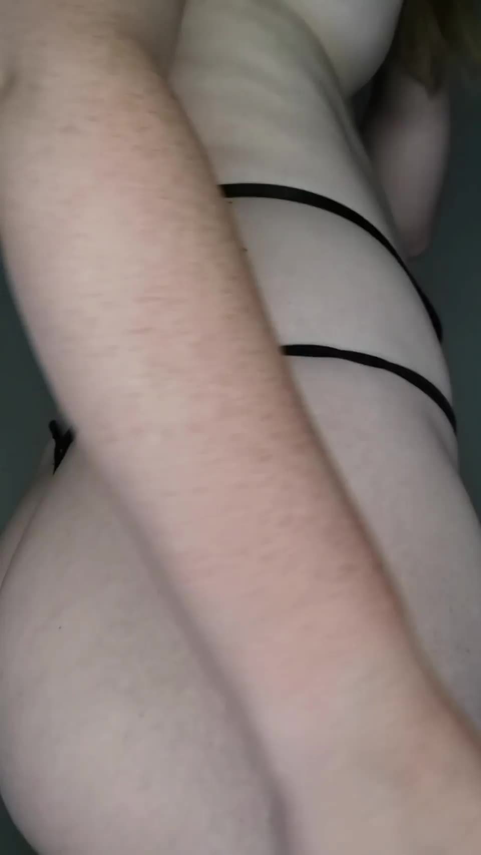Anyone a fan of slow motion ass jiggles? 😉 : video clip