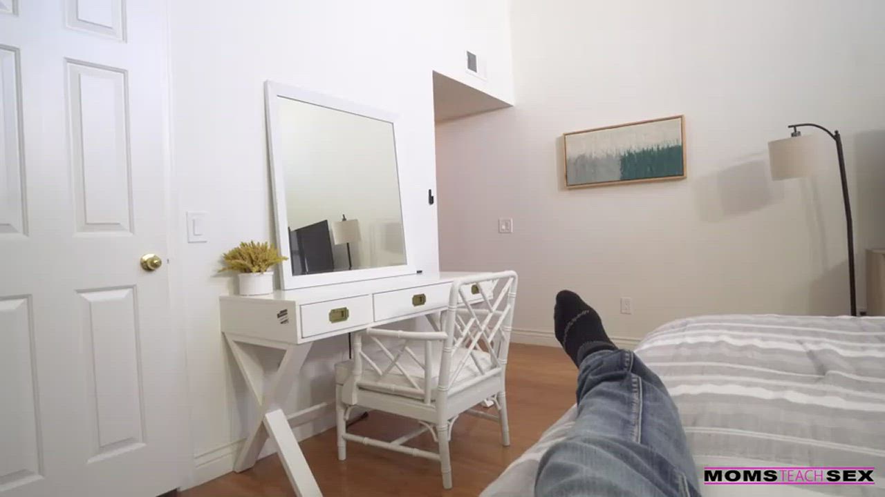 Blowjob Hardcore Jordan Maxx Riding Step-Mom Porn GIF by pornotree.com : video clip
