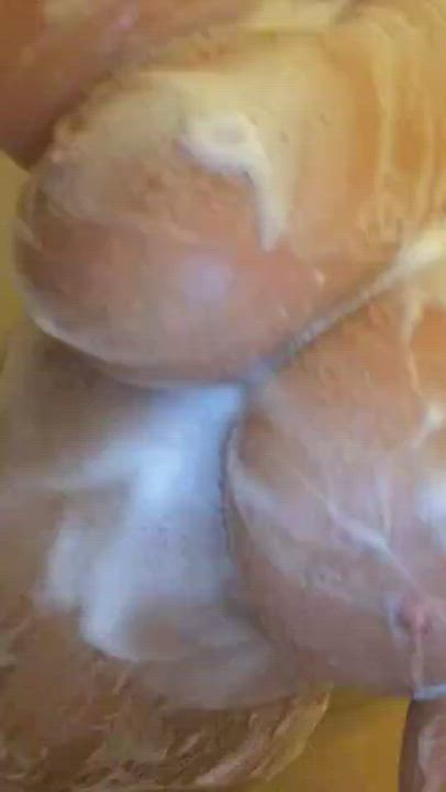 Grab My Melons And Make Me Scream : video clip