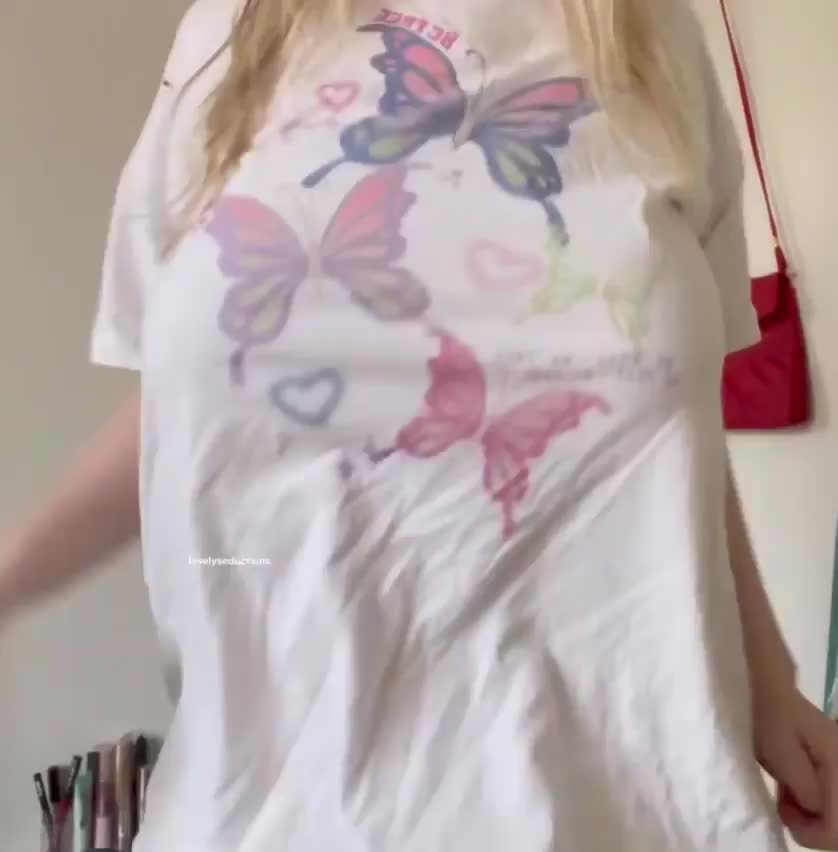These pale tiddies can’t be tamed : video clip