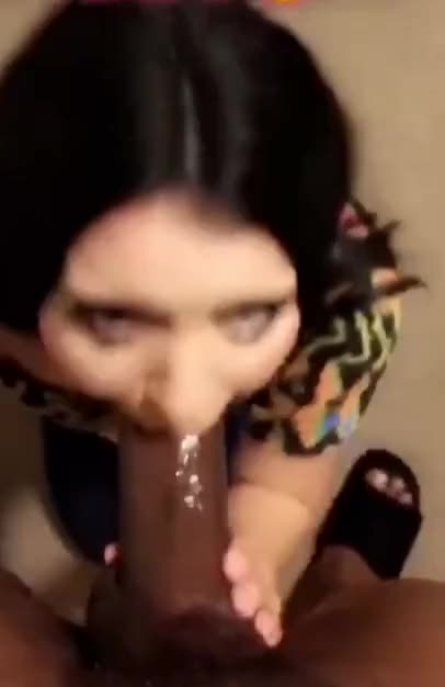 Sucking That Fat Bbc : video clip