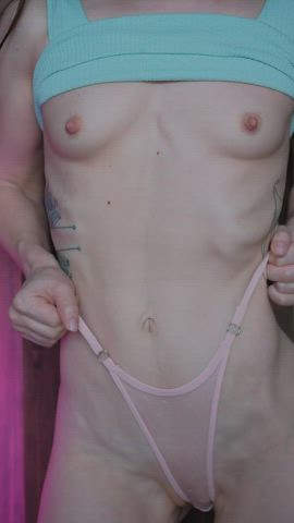 Daddy will raise his daughter : video clip
