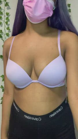 Is it possible to get a boner over a slut like me ? : video clip