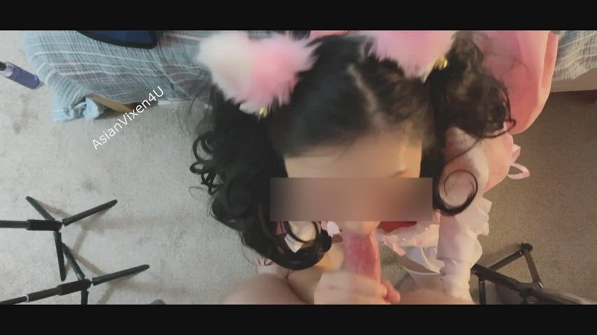 This neko chan made him bust in my mouth : video clip