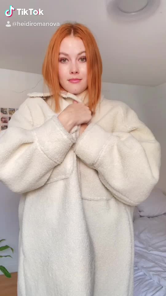 From university straight to Reddit ☺️ : video clip