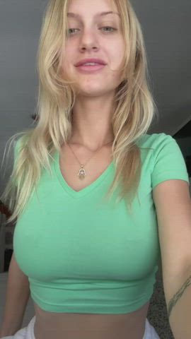 Sup buttercups : video clip
