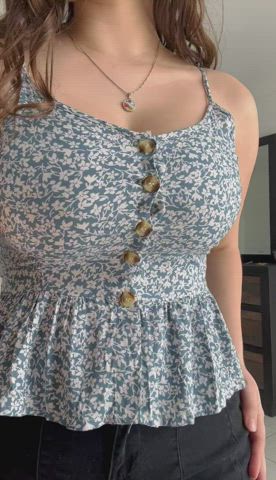 My boobs grew so much that it's almost impossible to get them out : video clip