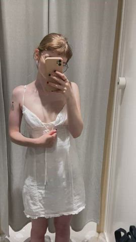Can't help but be a tease when I try something on [GIF] : video clip
