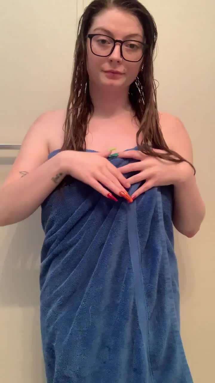 Were you expecting me to be hiding all of this under my towel? : video clip