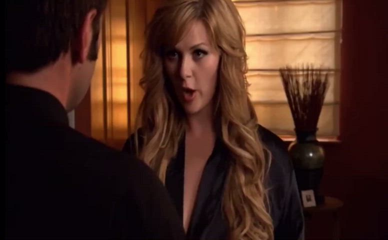 Sara Rue (Big Bang Theory) in “For Christ’s Sake”. 2010 : video clip