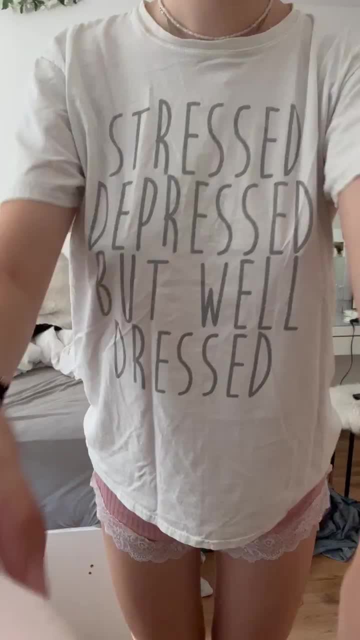 Male your own caption ;) : video clip