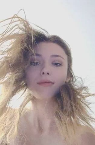 Hot girl on top : video clip
