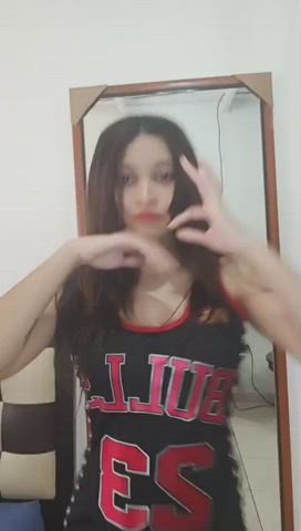 Do you think that I look cute? : video clip