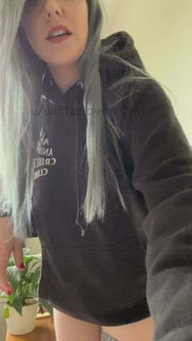 The way my natural tits bounce in the morning 😍 : video clip