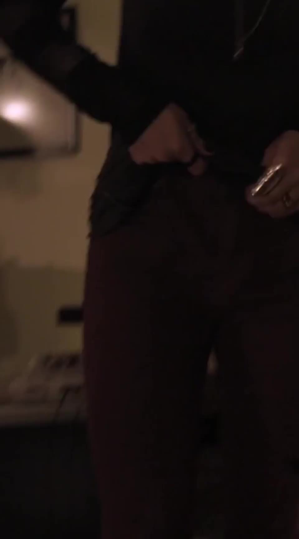 Hannah Hughes in V/H/S/2 (2013) : video clip