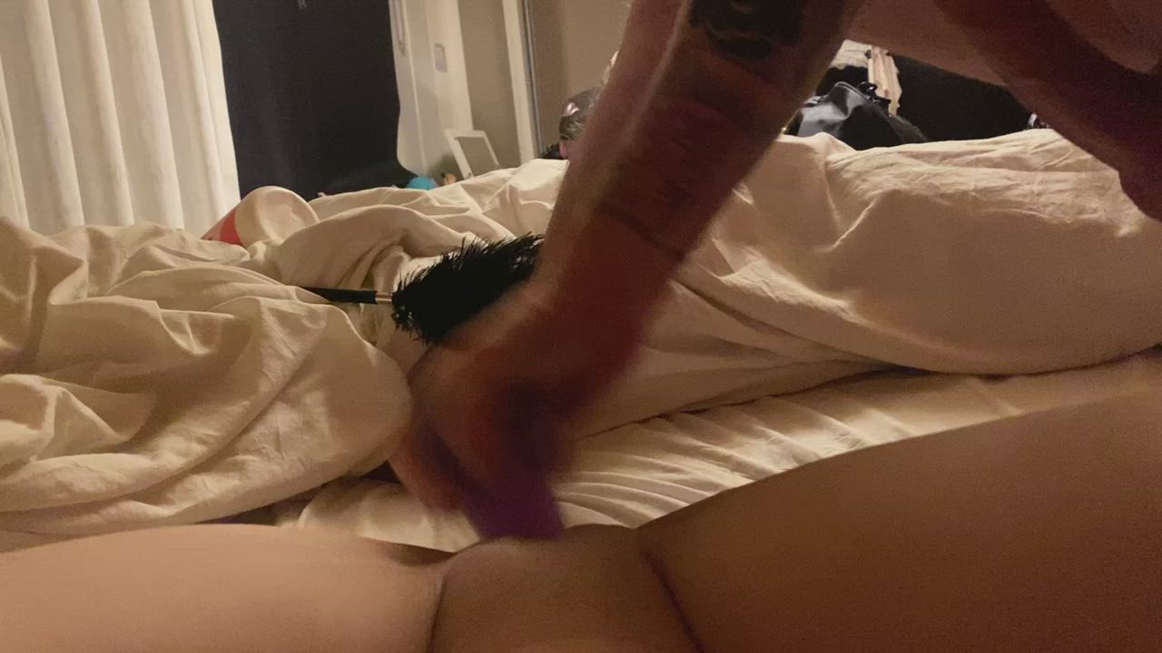 Just a little squirt on a sunday : video clip