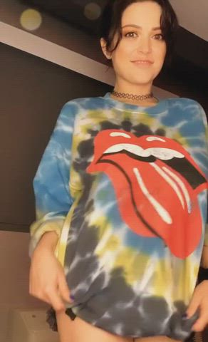 Surprise ( Full Vid In Comments ) : video clip