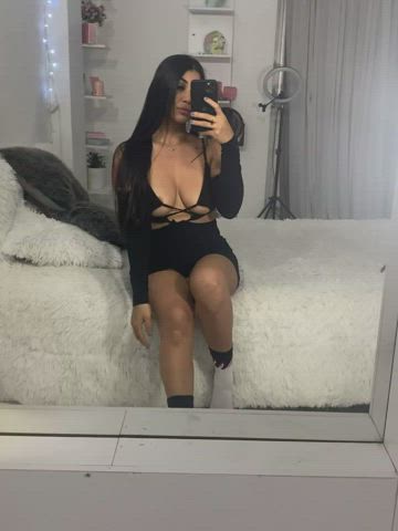 i hope my dress isn't too revealing : video clip