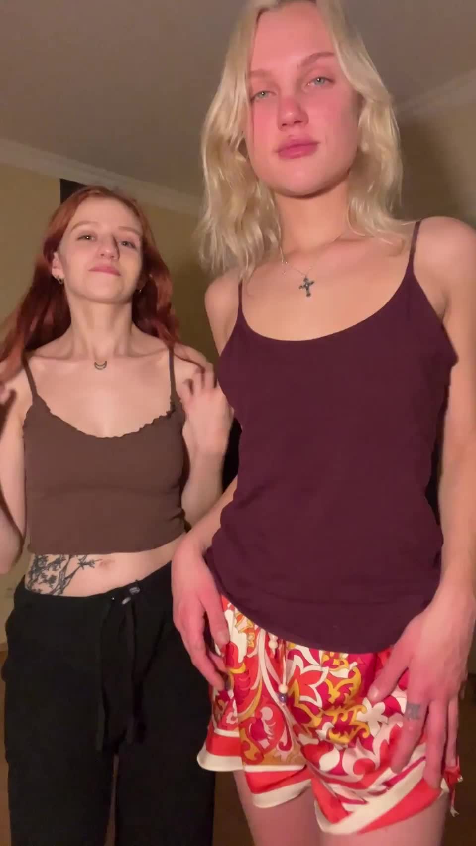 Two young ones for your dick, sir ♡ : video clip