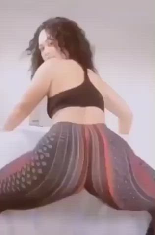 Anyone know who this is or have the original video? : video clip