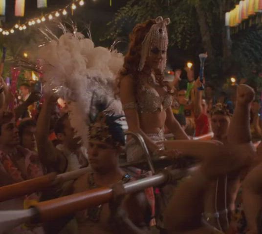 Emma Stone, HOUSE BUNNY : video clip