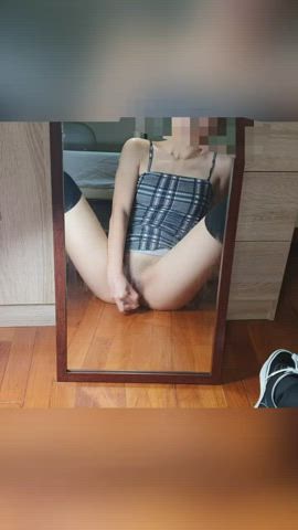 [F] Be the mirror or dildo? : video clip