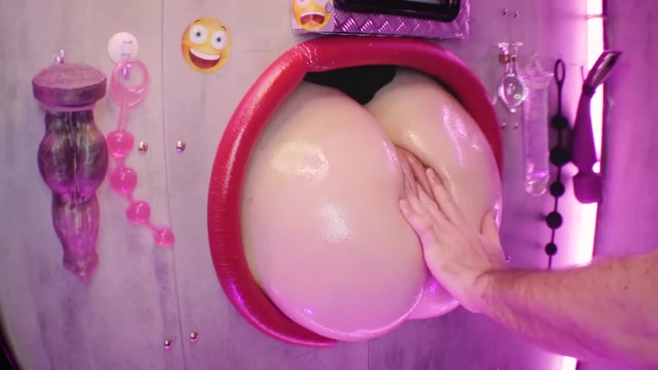 Glory Hole Anal : video clip