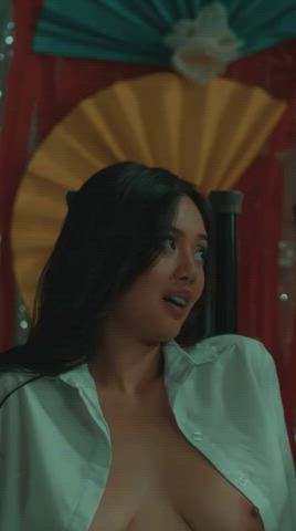 Micaella Raz : video clip