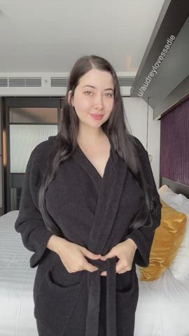 I made you breakfast in bed 😈 : video clip
