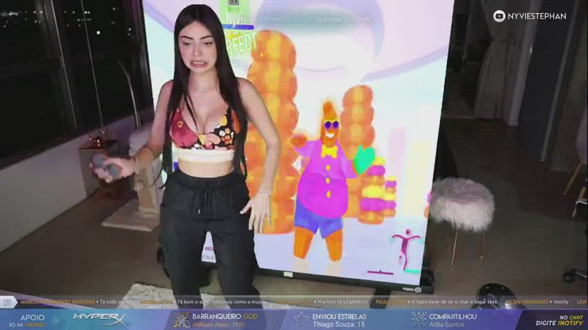 Nyvi Estephan Shake Shake : video clip