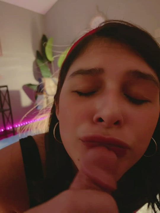 Happy Monday 🥰 : video clip