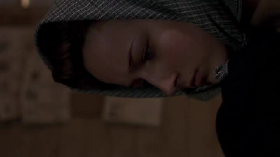 leelee sobieski - Uprising : video clip