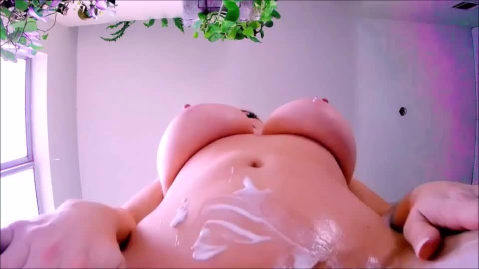 Lotioning : video clip