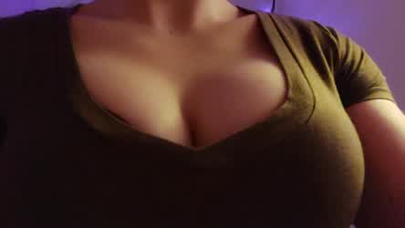 should I go jogging in this top? : video clip