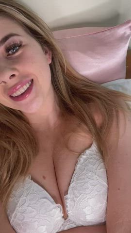 10 points to gryffindor if you enjoy eating pussy : video clip
