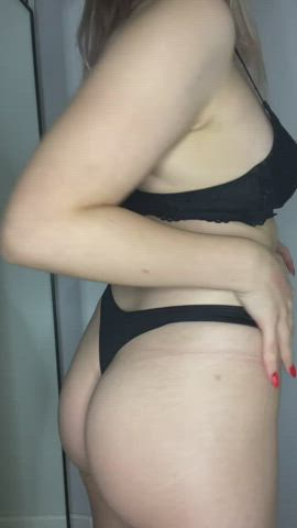 Cold you please remove the lingerie and eat my ass ?☺️ : video clip