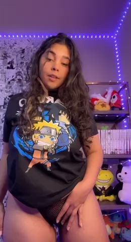 Make my boobs bigger and my hips wider : video clip
