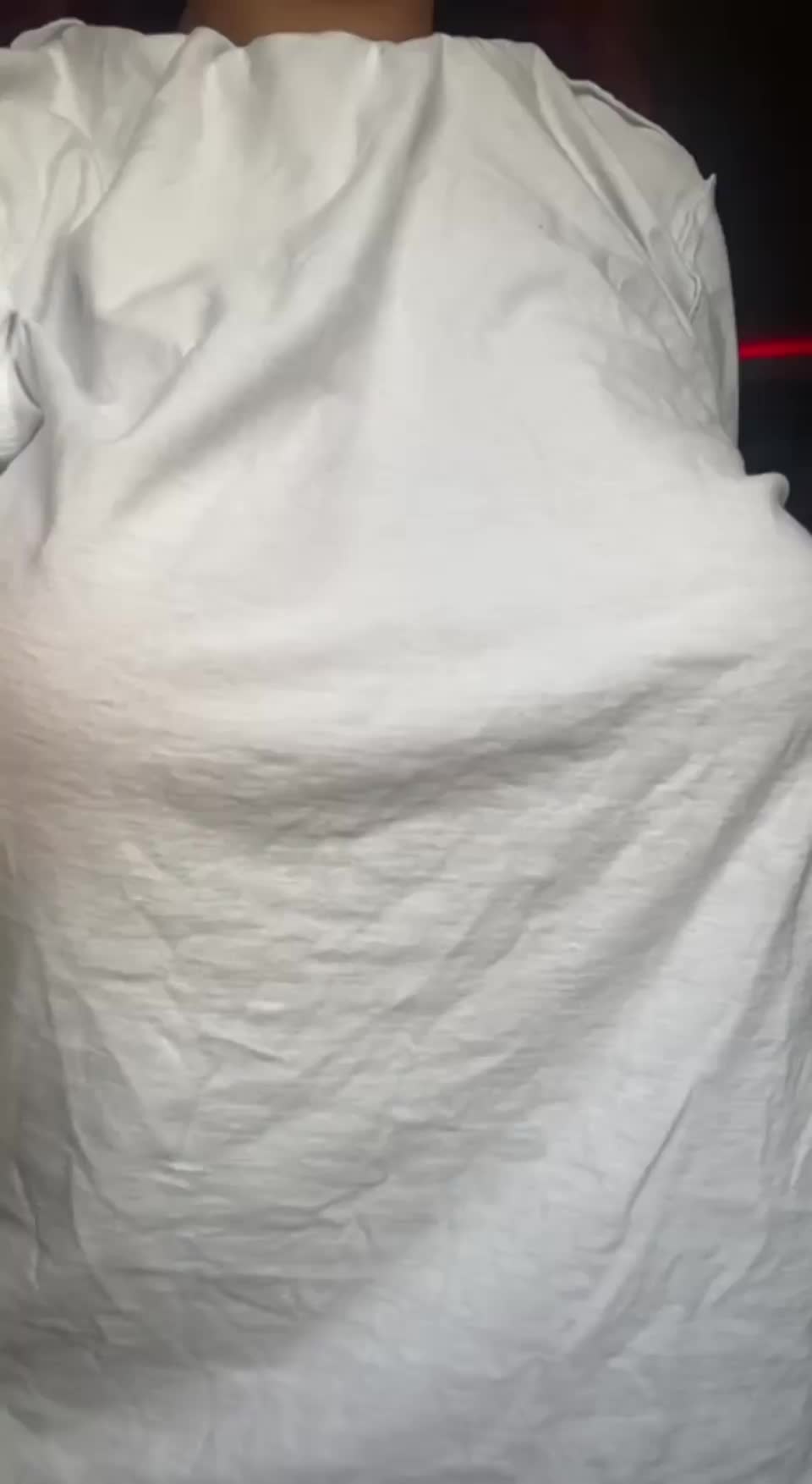 does this make you wanna fuck a big titty redhead chick? : video clip