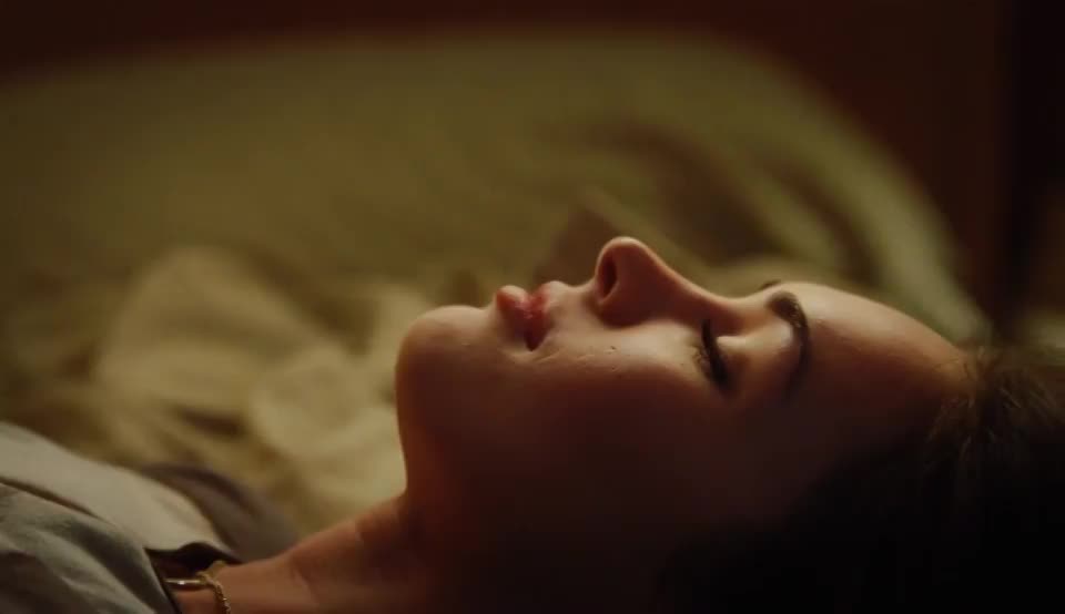Amanda Seyfried & Megan Fox : video clip