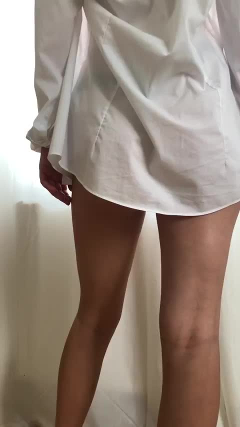These cheeks are made to be touched : video clip
