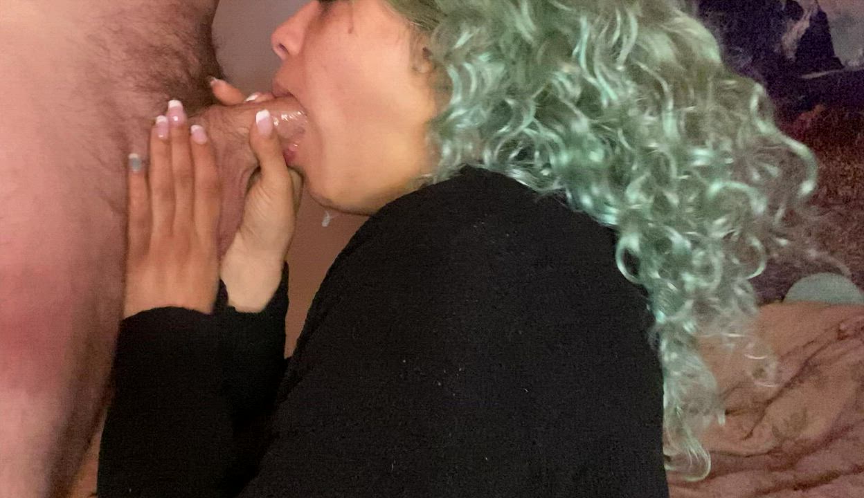 a ~*good*~ blowjob a day keeps the drama away [OC] : video clip