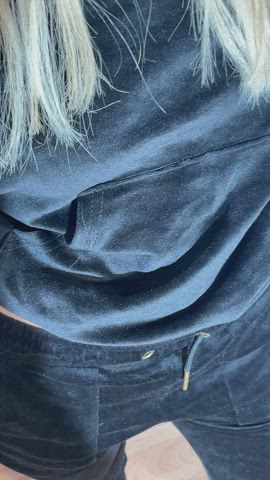 Is there any chance you wanna play with my hairy pussy and make me happy? : video clip