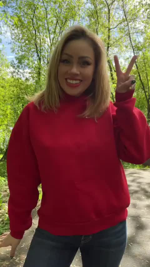 Simple bounce for good mood : video clip