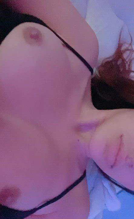 being horny all day is so tiring : video clip