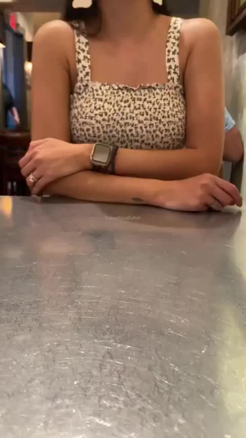 Food was taking forever so I decided to warm up the desserts [gif] : video clip