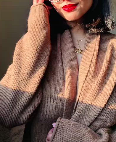love a good robe reveal :) : video clip
