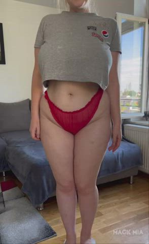 If you were my boyfriend I’d let you suck on them anytime you want : video clip