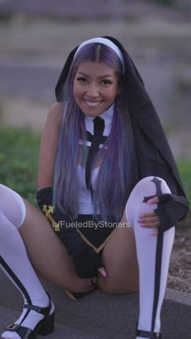 Ever imagined what a nuns pussy looked like? : video clip