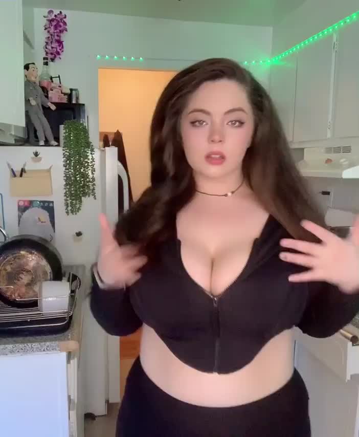 make me your fucktoy? : video clip
