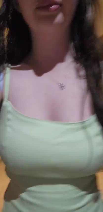 Walking home from my dick appointment dripping cum : video clip